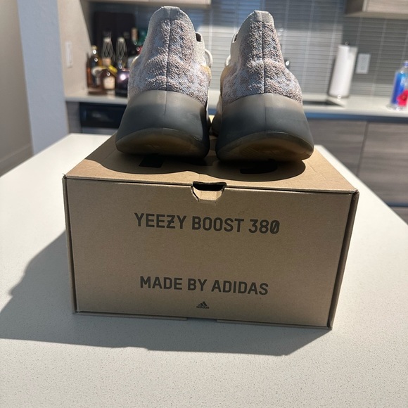 Yeezy Boost 380 - Picture 3 of 5